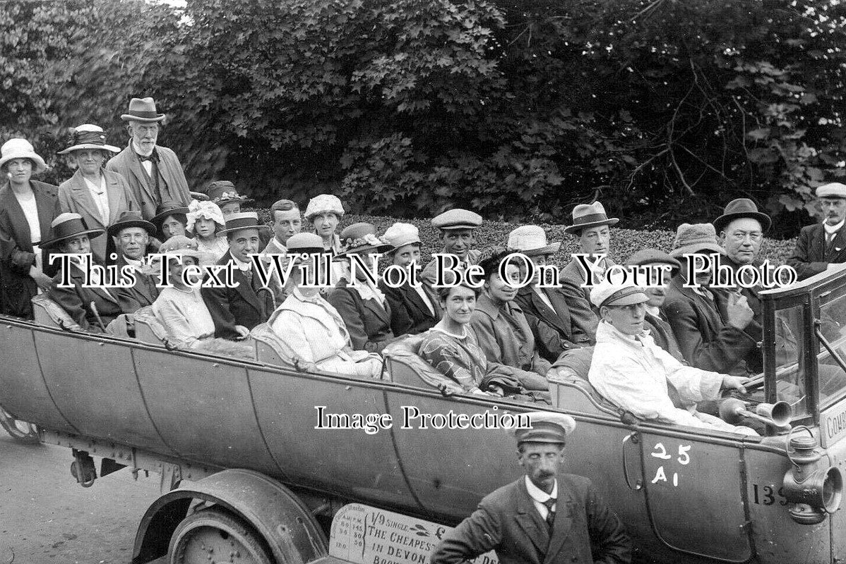 DE 4125 - Charabanc Outing, Combe Martin, Ilfracombe, Devon