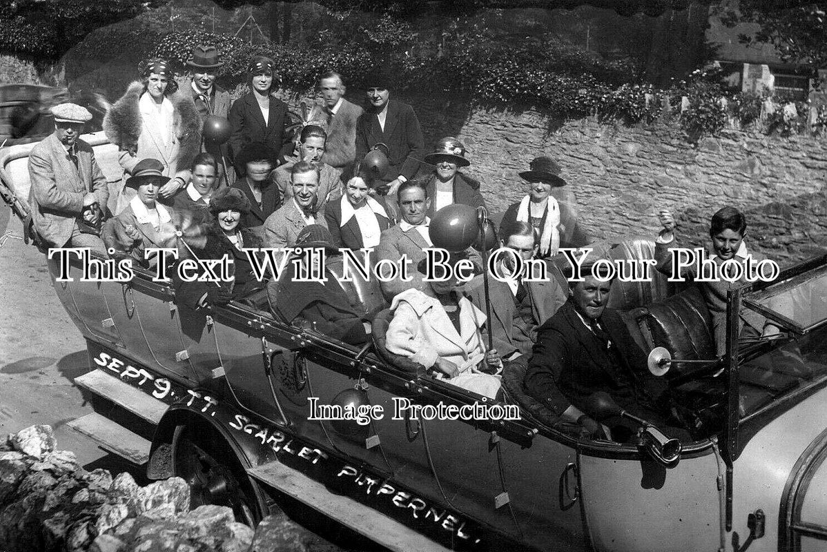 DE 4138 - Scarlet Pimpernel Charabanc, Ilfracombe, Devon