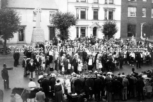 DE 43 - The Cenotaph, Cullompton, Devon c1920s