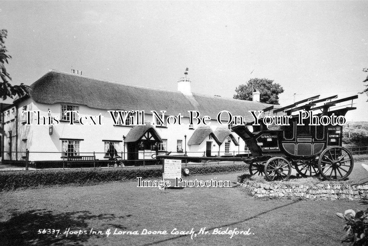 DE 4301 - Hoops Inn Pub & Lorna Doone Coach, Bideford, Devon