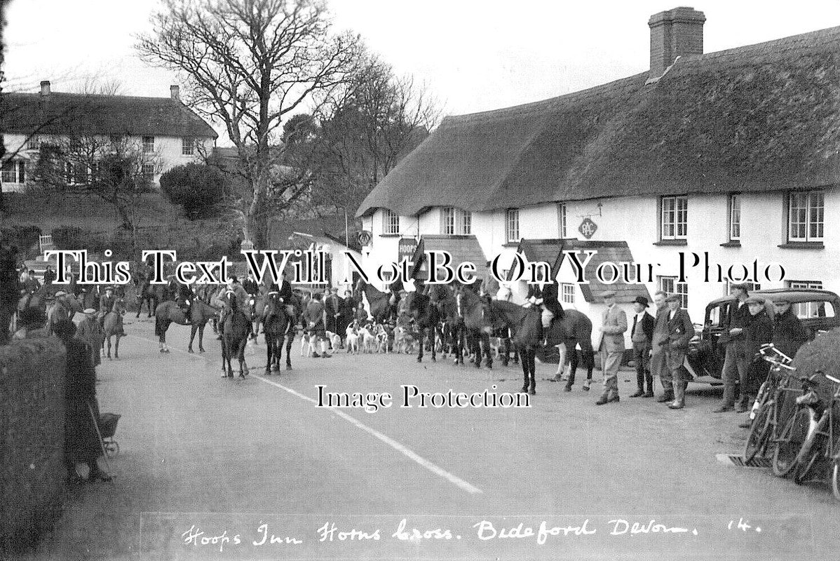 DE 4367 - Hoops Inn Pub, Bideford, Devon c1951