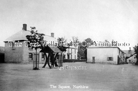 DE 511 - The Square, Northlew, Devon c1910