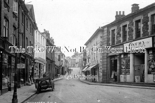 DE 525 - Tavistock, Devon