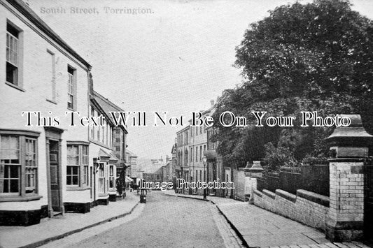 DE 598 - South Street, Torrington, Devon c1906