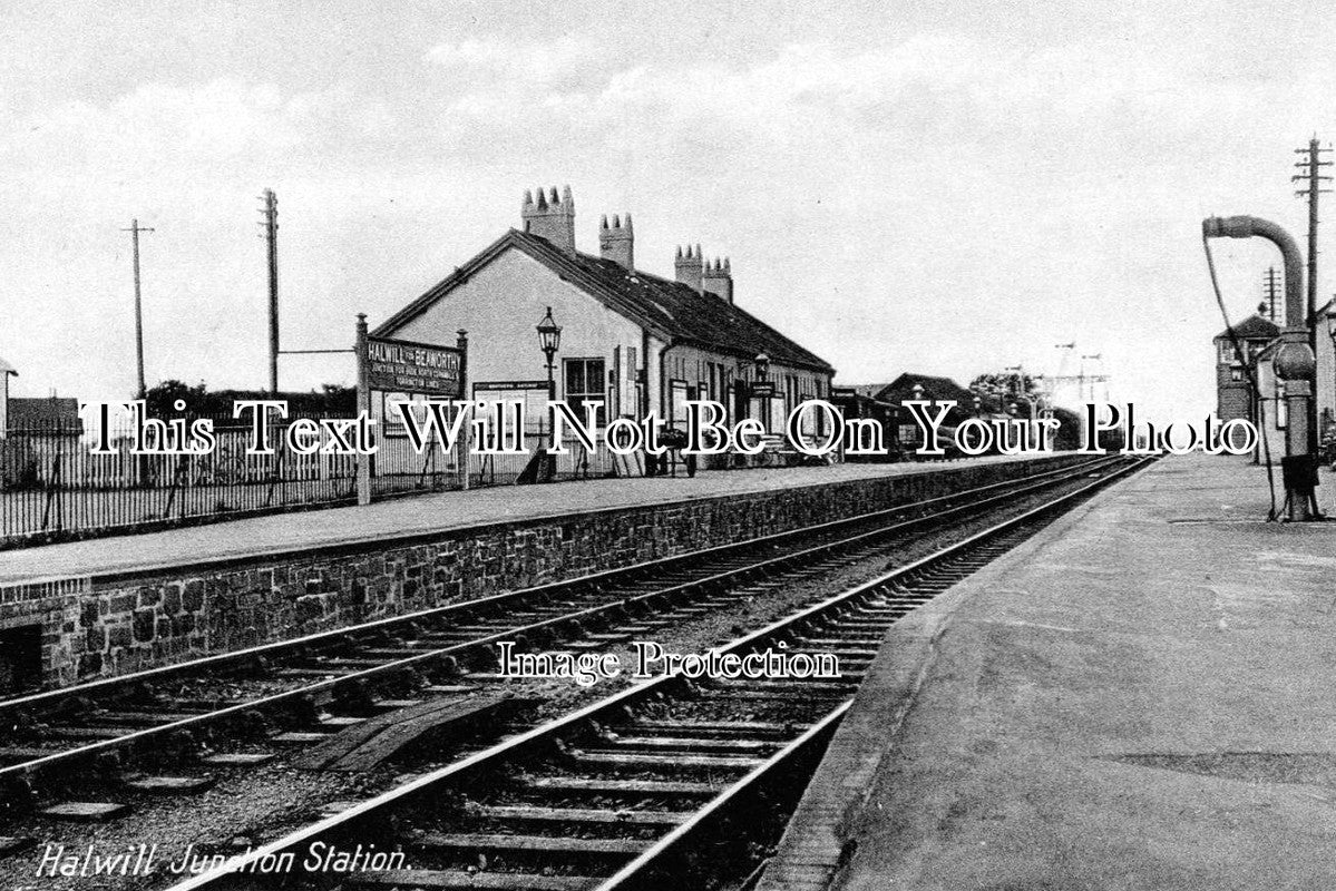 DE 692 - Halwill Junction Railway Station, Devon c1930