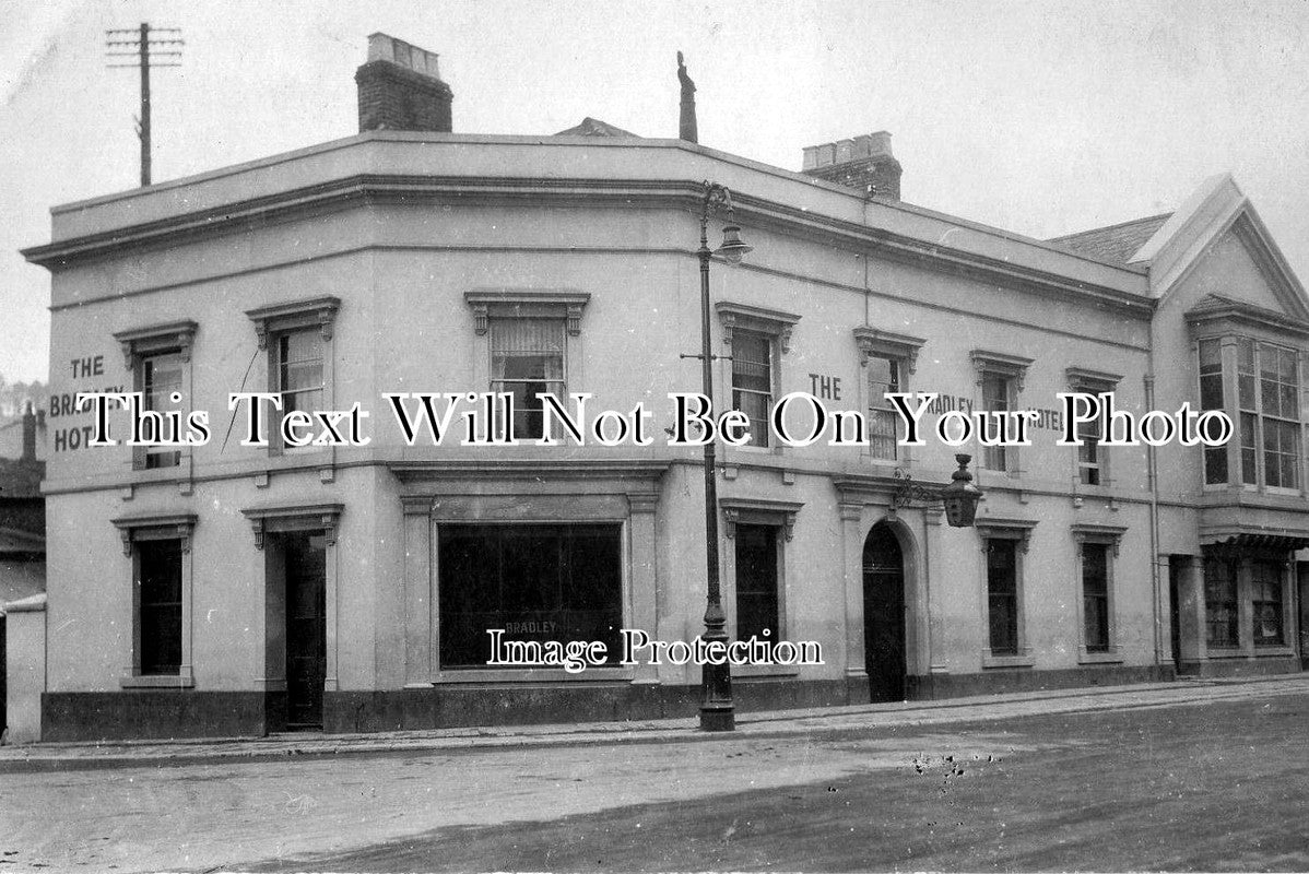 DE 707 - Bradley Hotel, Market Street, Newton Abbot, Devon