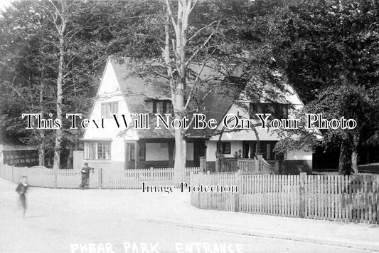 DE 861 - Phear Park Entrance, Exmouth, Devon