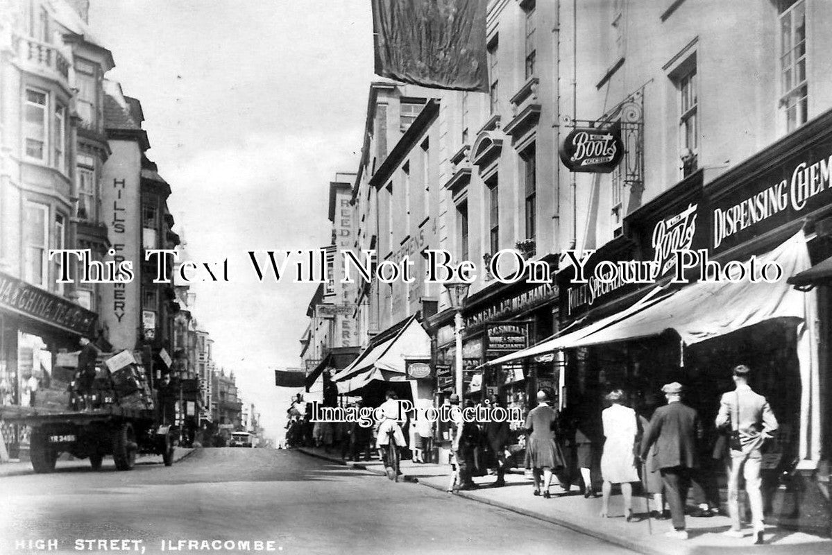 DE 902 - High Street, Ilfracombe, Devon c1943