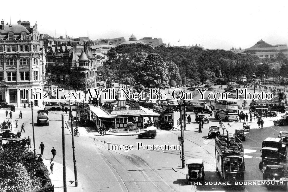 DO 1367 - The Square, Bournemouth, Dorset c1935