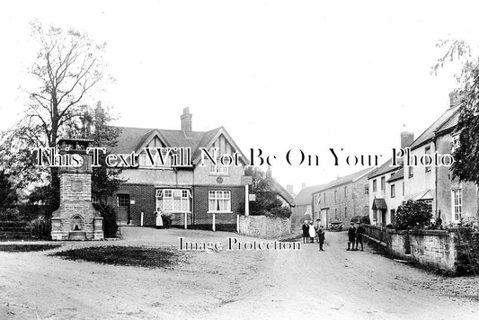 DO 1375 - Thornford Village, Dorset