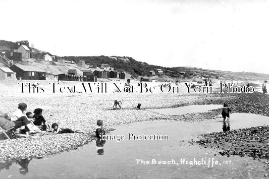 DO 1647 - The Beach, Highcliff, Dorset