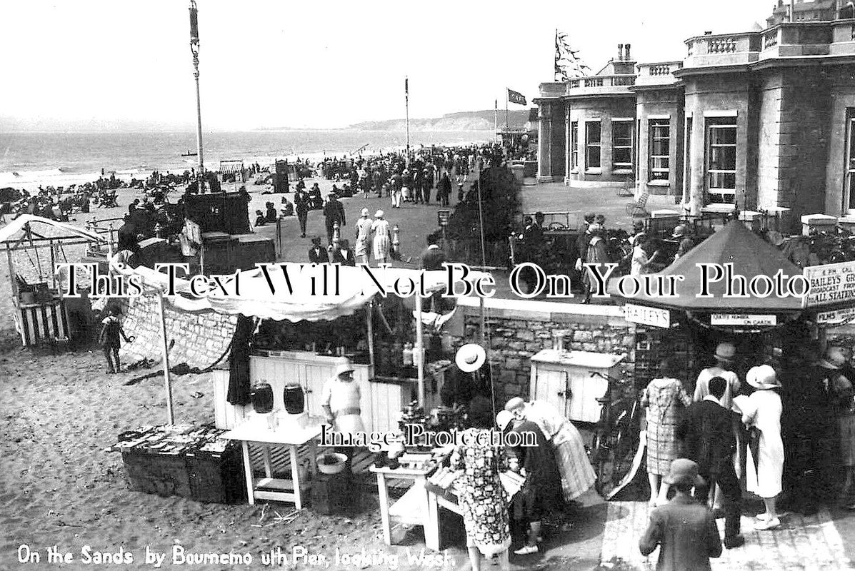 DO 2340 - On The Sands By Bournemouth Pier, Dorset c1928