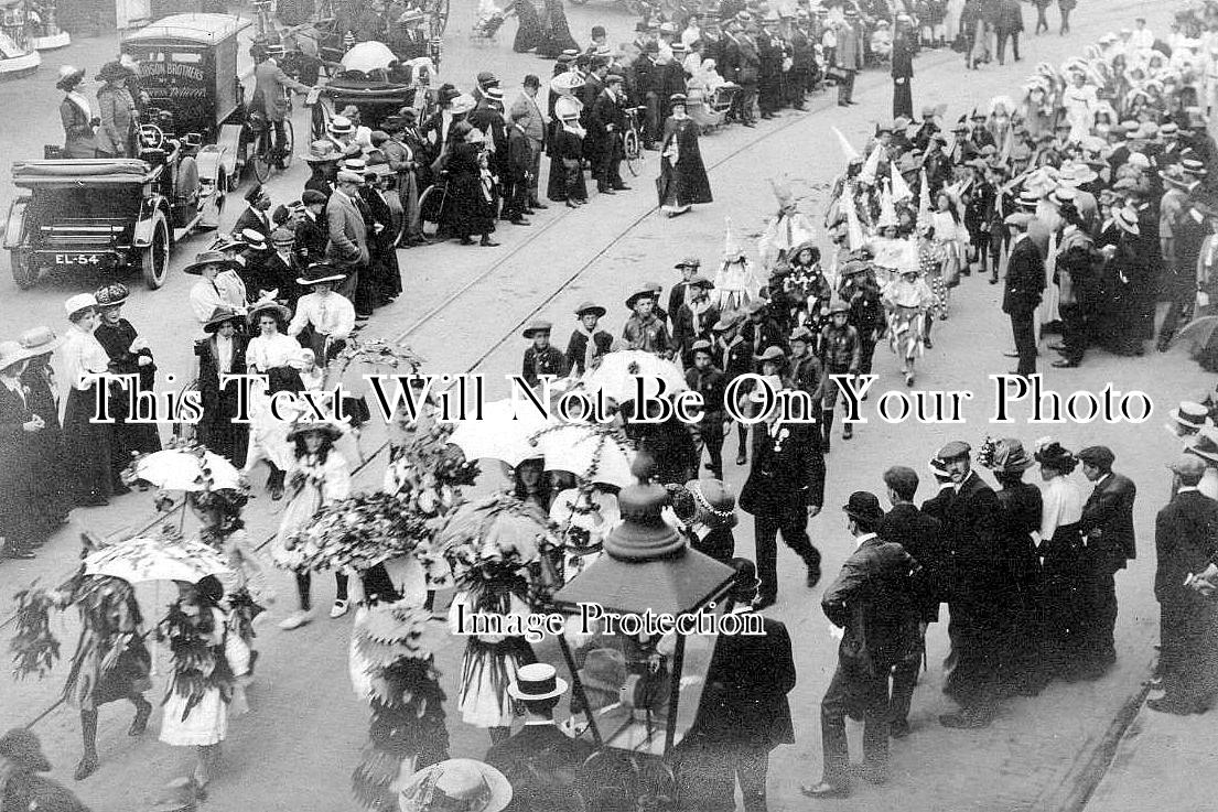 DO 2801 - Childrens Procession, Bournemouth, Dorset