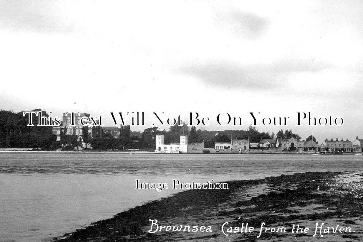 DO 2867 - Brownsea Castle From The Haven, Dorset