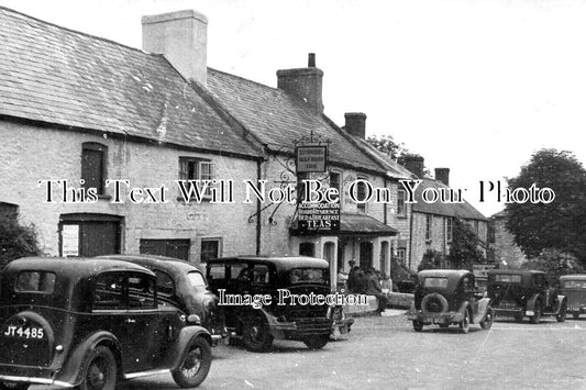 DO 3134 - The Half Moon Inn Pub, Portesham, Dorset