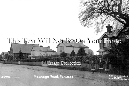 DO 3281 - Vicarage Road, Verwood, Dorset