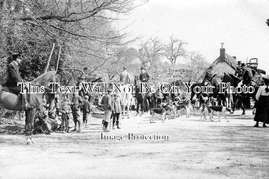 DO 369 - Cattistock Hunt At Litton Cheney, Dorset c1907