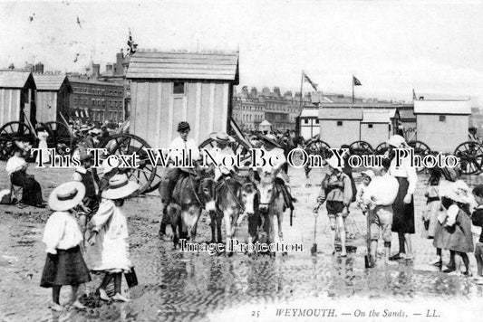 DO 483 - On The Sands, Weymouth, Dorset c1909