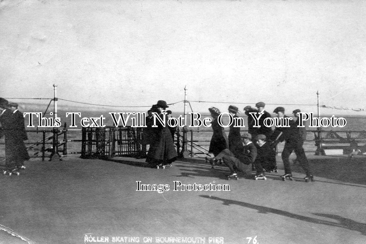 DO 678 - Roller Skating On The Pier, Bournemouth, Dorset