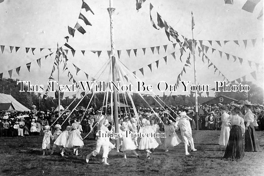 DO 691 - Maypole Dancing, Boscombe Manor, Dorset c1908