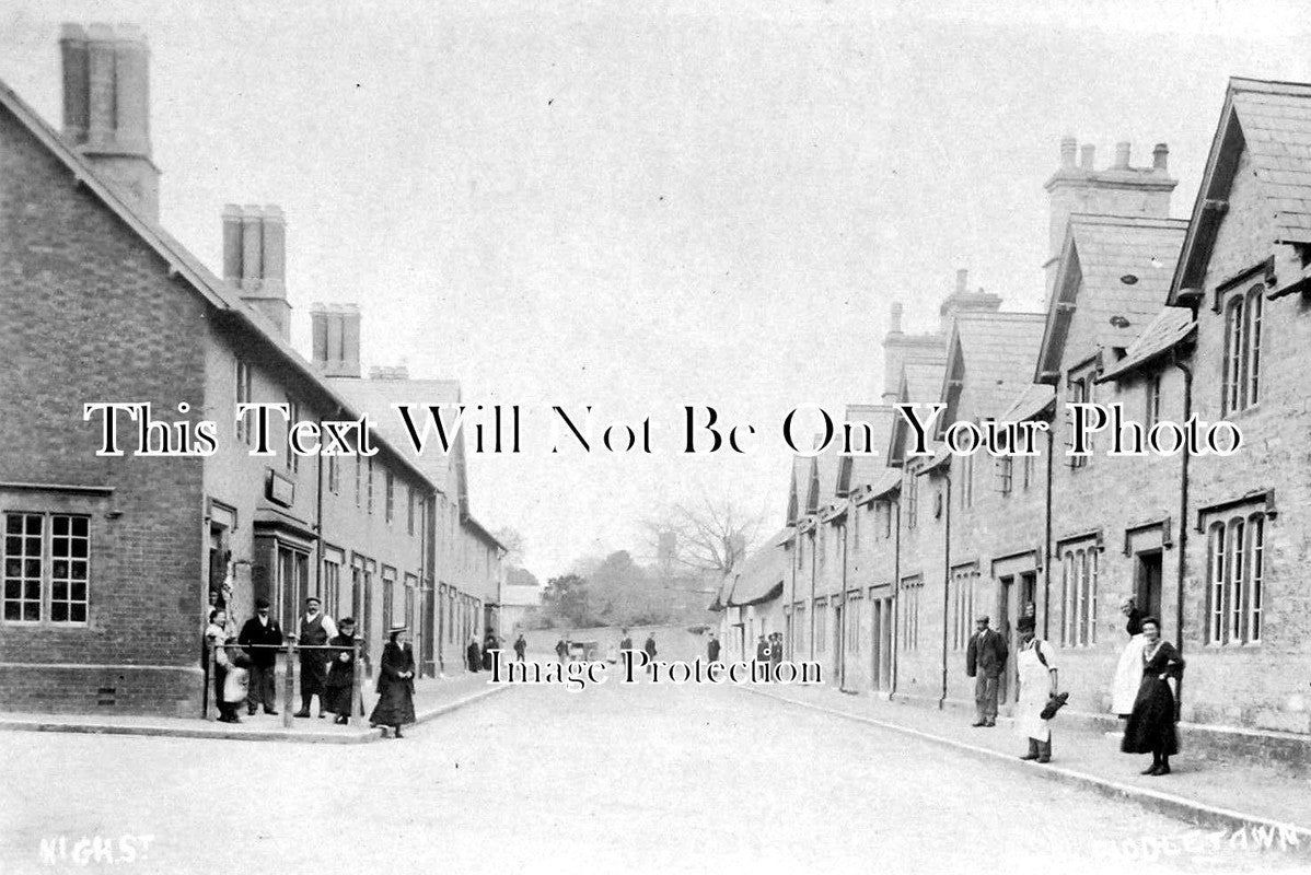 DO 767 - High Street, Piddletown, Dorset c1910