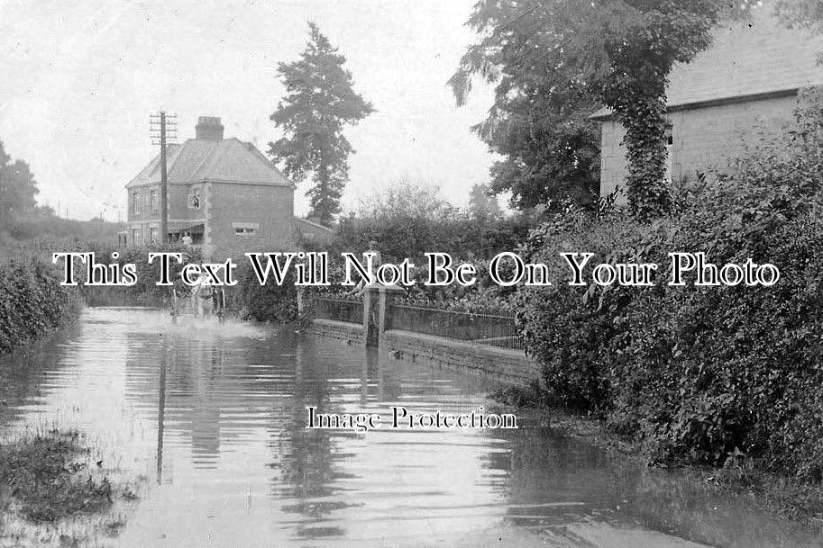 DO 884 - Flood On Sackmore Lane, Marnhull, Dorset c1912