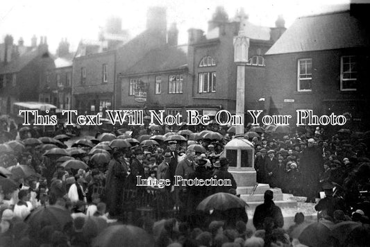 DR 1033 - Whitwell High Street War Memorial Ceremony, Derbyshire