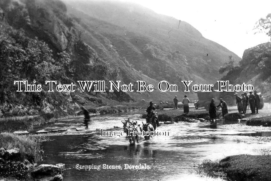 DR 1060 - Thorpe Cloud Stepping Stones, Dovedale, Derbyshire