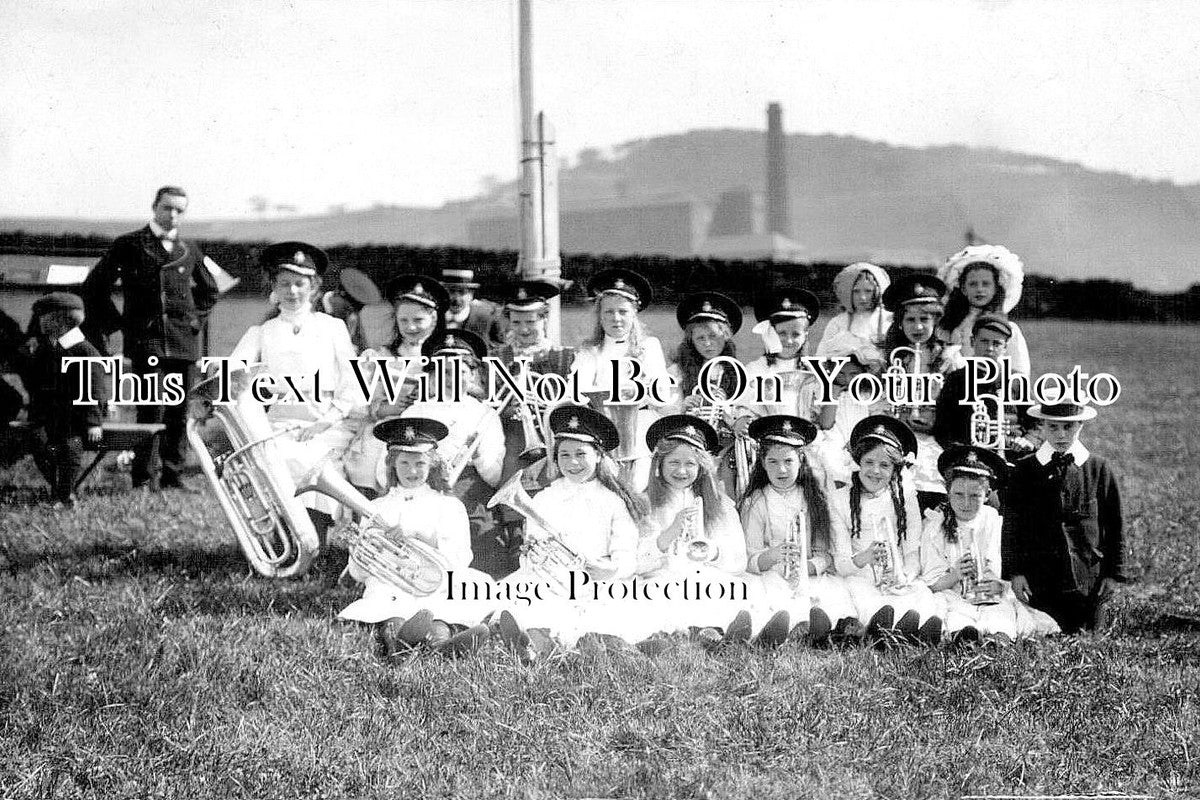 DR 1454 - Glossop Girls Band, Derbyshire