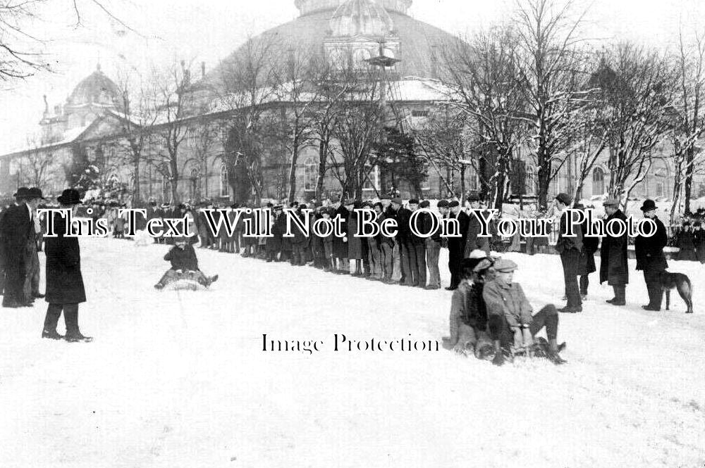 DR 2084 - Winter Sledging, Buxton, Derby, Derbyshire 1904