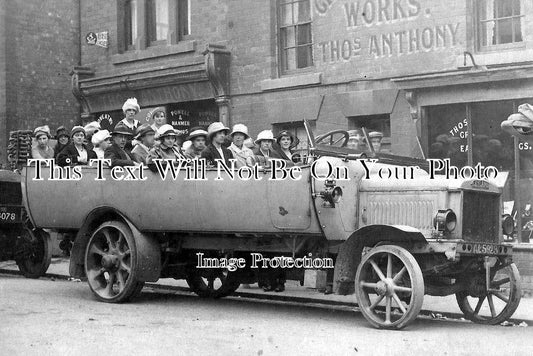 DR 2091 - Charabanc Outing, Nottingham Road, Ripley, Derbyshire