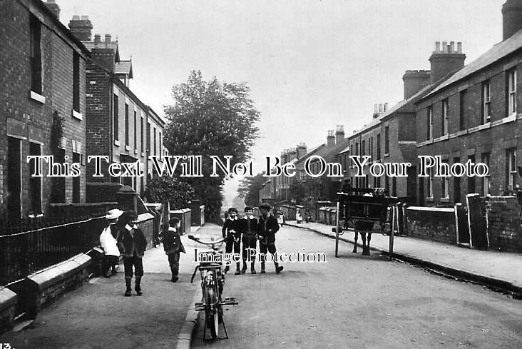 DR 210 - Chapel Street, Kilburn, Derbyshire c1914