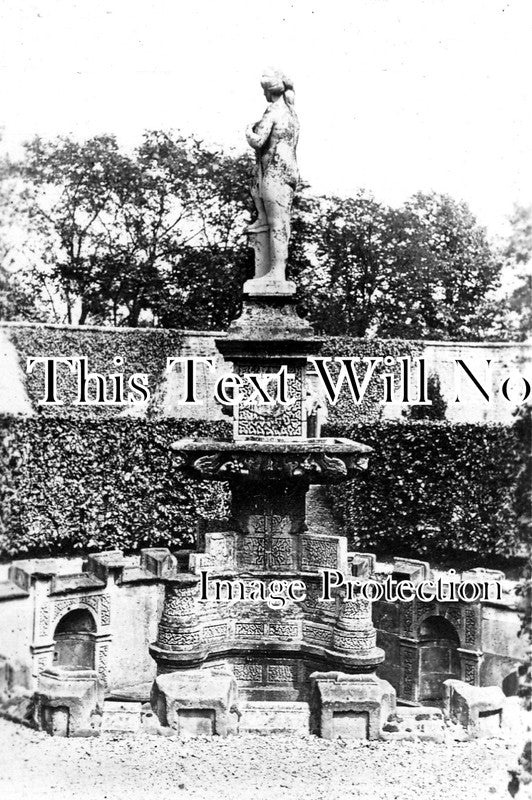 DR 2305 - The Fountain, Bolsover Castle, Derbyshire