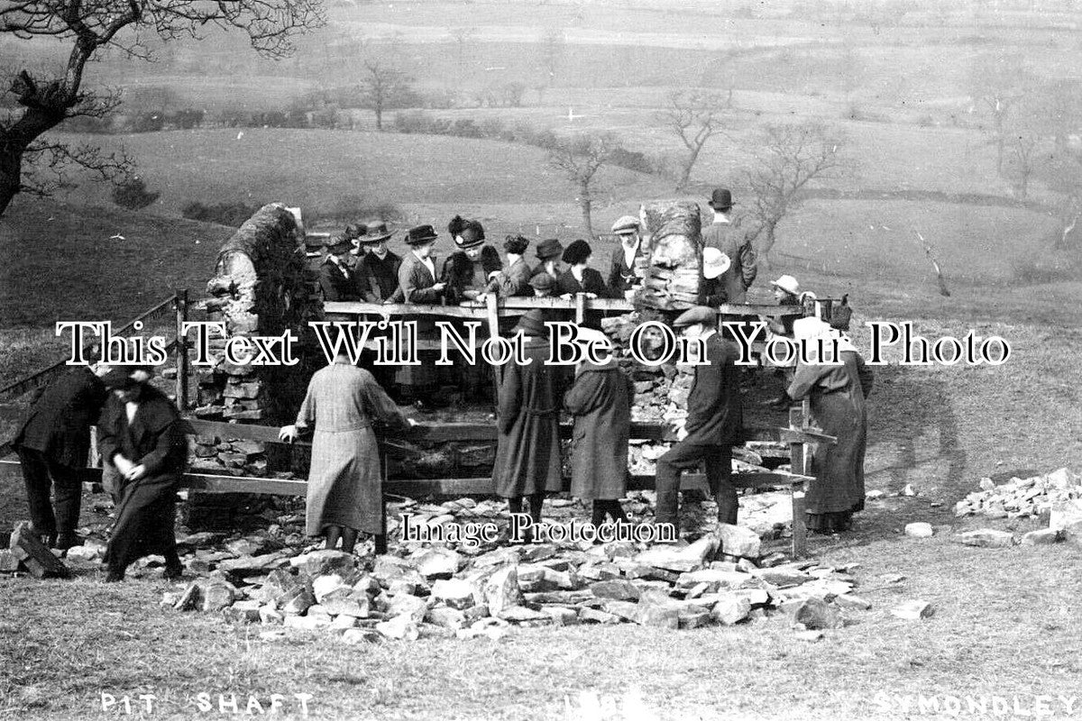 DR 2402 - Pit Shaft, Symondley Near Glossop, Derbyshire