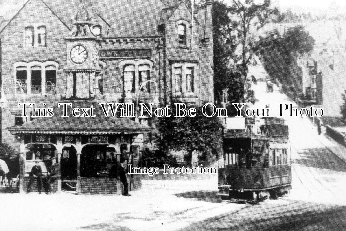 DR 243 - Tram At Crown Hotel, Matlock, Derbyshire c1910 – JB Archive