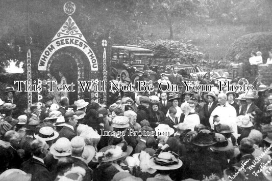 DR 2523 - Yew Tree Well Dressing, Tissington, Derbyshire 1914