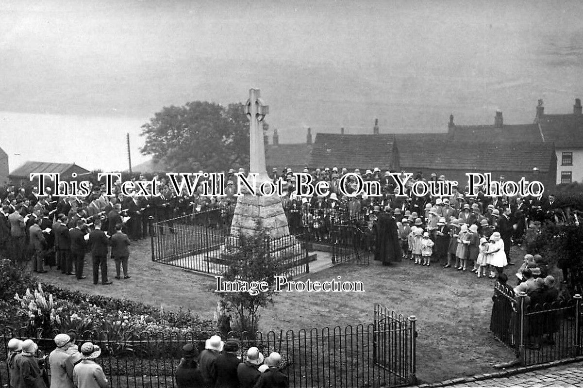 DR 295 - Tintwistle War Memorial, Derbyshire