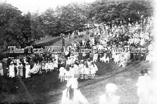 DR 3119 - May Day In Oddo Field, Winster, Derbyshire