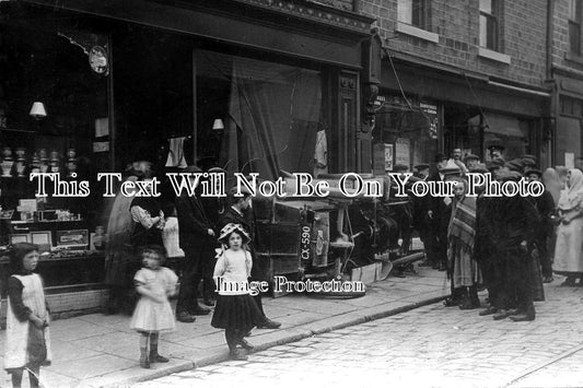 DR 418 - Motor Car Accident, Station Road, Glossop, Derbyshire c1913