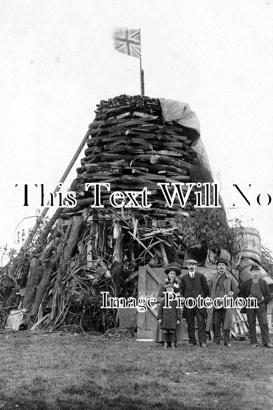 DR 439 - George V Coronation Bonfire, Brimington, Derbyshire 1911