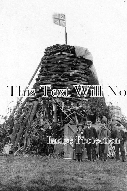 DR 439 - George V Coronation Bonfire, Brimington, Derbyshire 1911