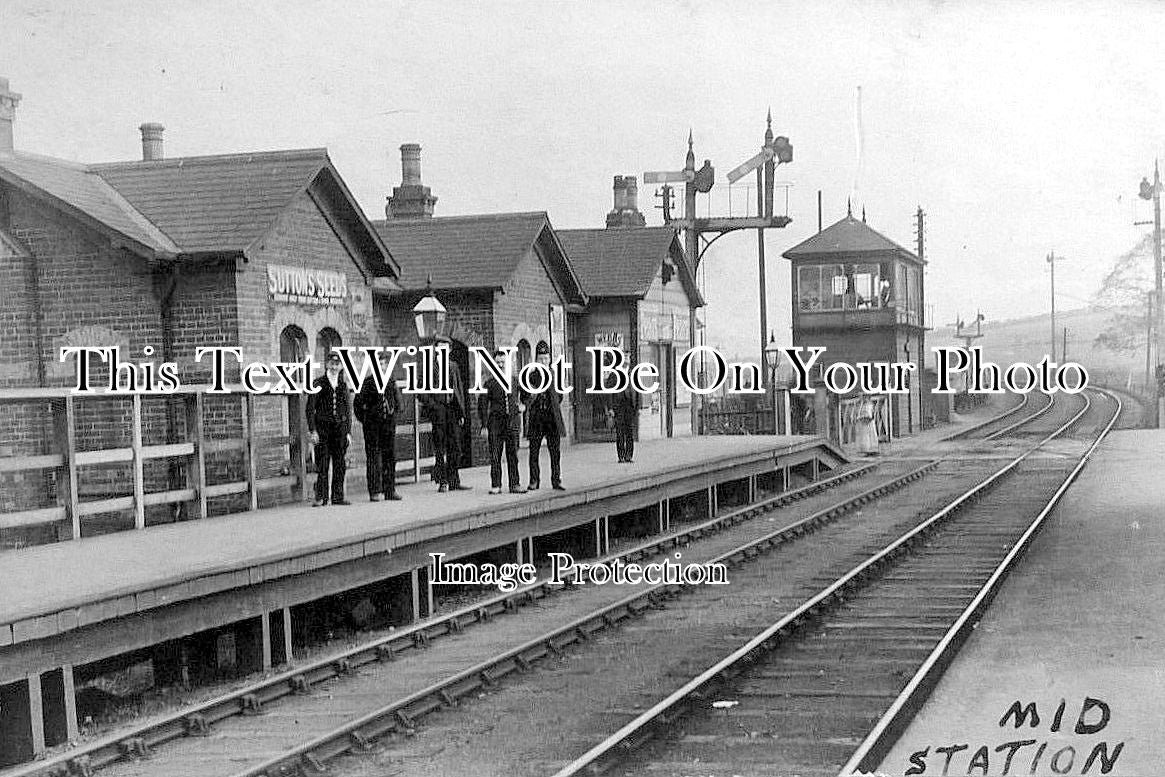 DR 587 - Pinxton Railway Station, Derbyshire