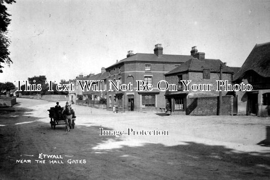 DR 61 - Near The Hall Gates, Etwall, Derbyshire c1905