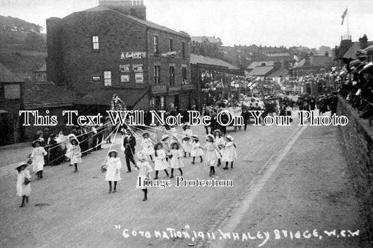 DR 879 - Coronation Procession, Whaley Bridge, Derbyshire
