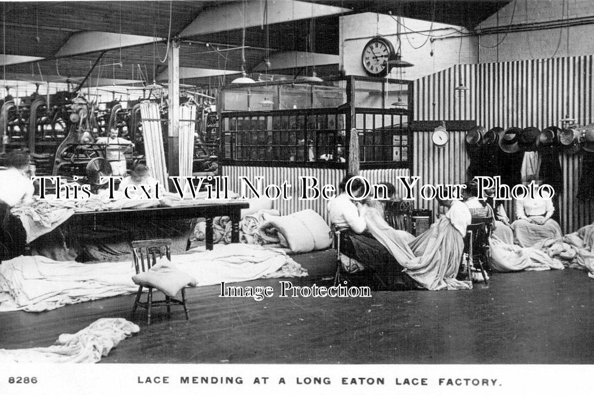 DR 894 - Lace Mending At A Long Eaton Lace Factory, Derbyshire