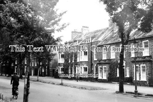 DU 1082 - The High Street, Norton On Tees, County Durham c1957