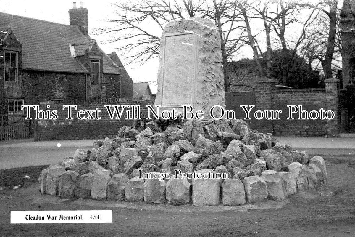 DU 1384 - The War Memorial, Cleadon, County Durham