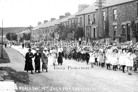 DU 1468 - Castleside Peace Day Parade, Consett, County Durham 1919