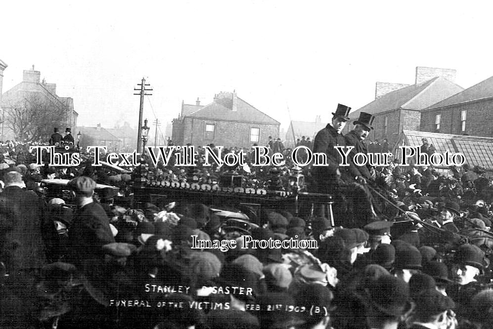 DU 1685 - Stanley Pit Disaster Funeral, County Durham 1909