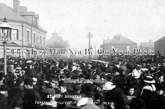 DU 2115 - West Stanley Colliery Pit Disaster Funeral, County Durham 1909